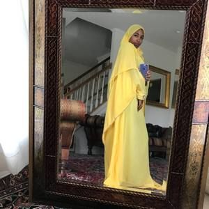 Meet your Posher, Fatima